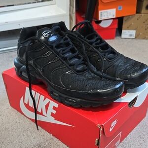 Men's Black Nike Air Max Plus Size 11